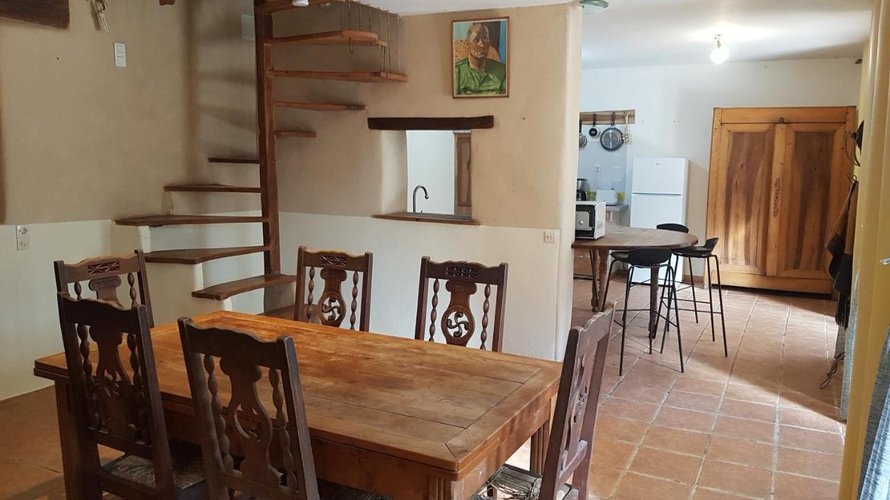 Maison Isolee Dans Les Vignes Et Les Bois Valady Buitenkant foto